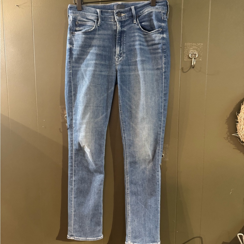 MOTHER Mid Rise Dazzler Ankle jeans in “We the Animals” wash